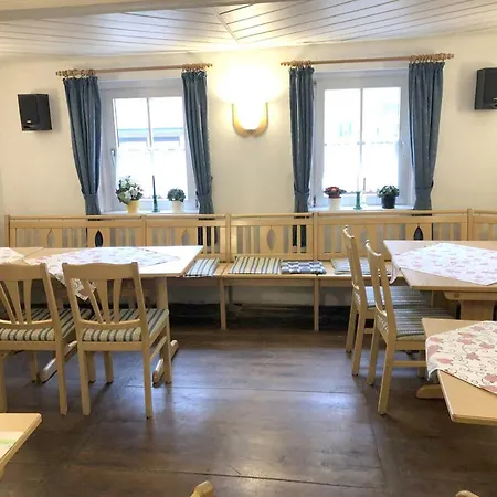 Zu Krone Gæstehus